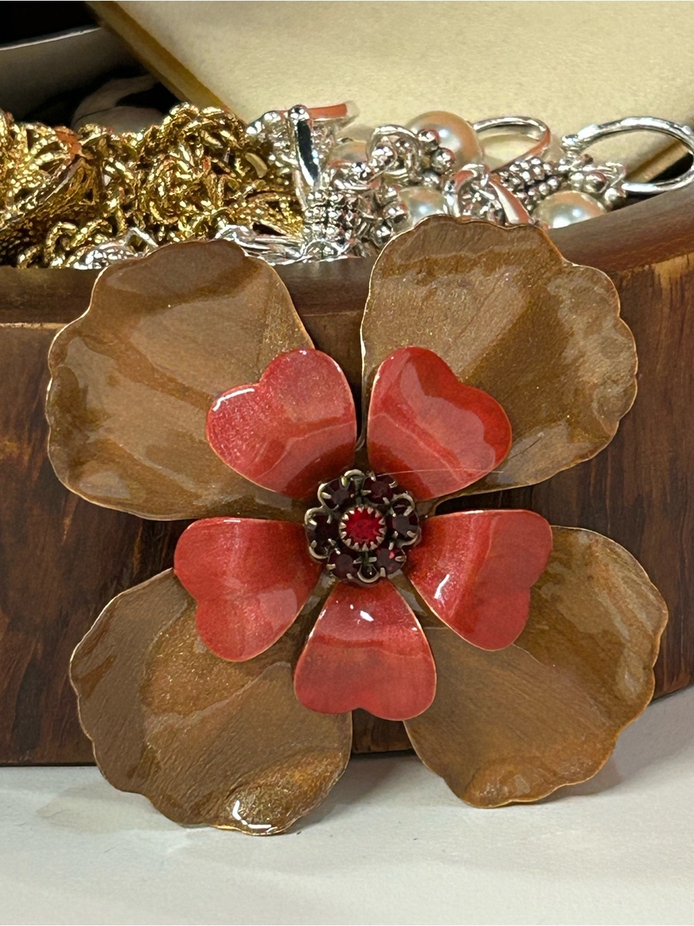 Liz Palacios Red and Brown Enamel Flower Brooch – Women Jewelry